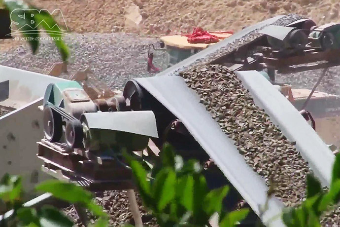 福建時(shí)產(chǎn)200噸建筑垃圾破碎生產(chǎn)線